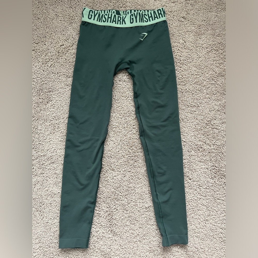 GYMSHARK Stretch Leggings Size Small Green